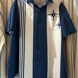 Men's Navy & White Short-Sleeve Stripe Button-Down Shirt